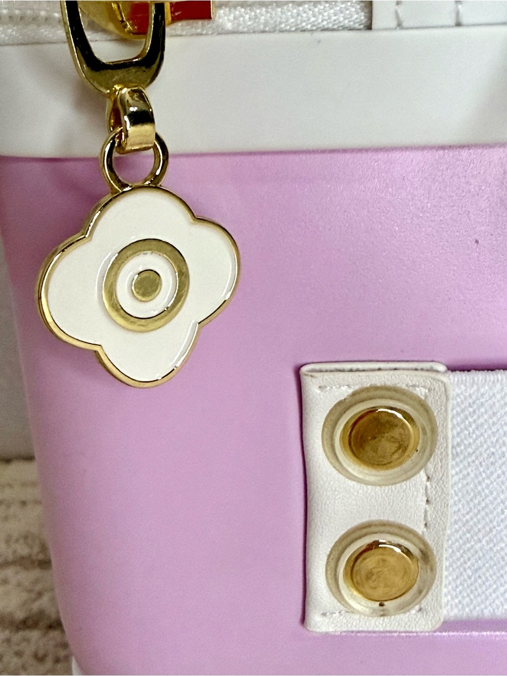Roller Rabbit x Target Soft Pink Trunk Vanity Case NWT - Picture 3 of 6